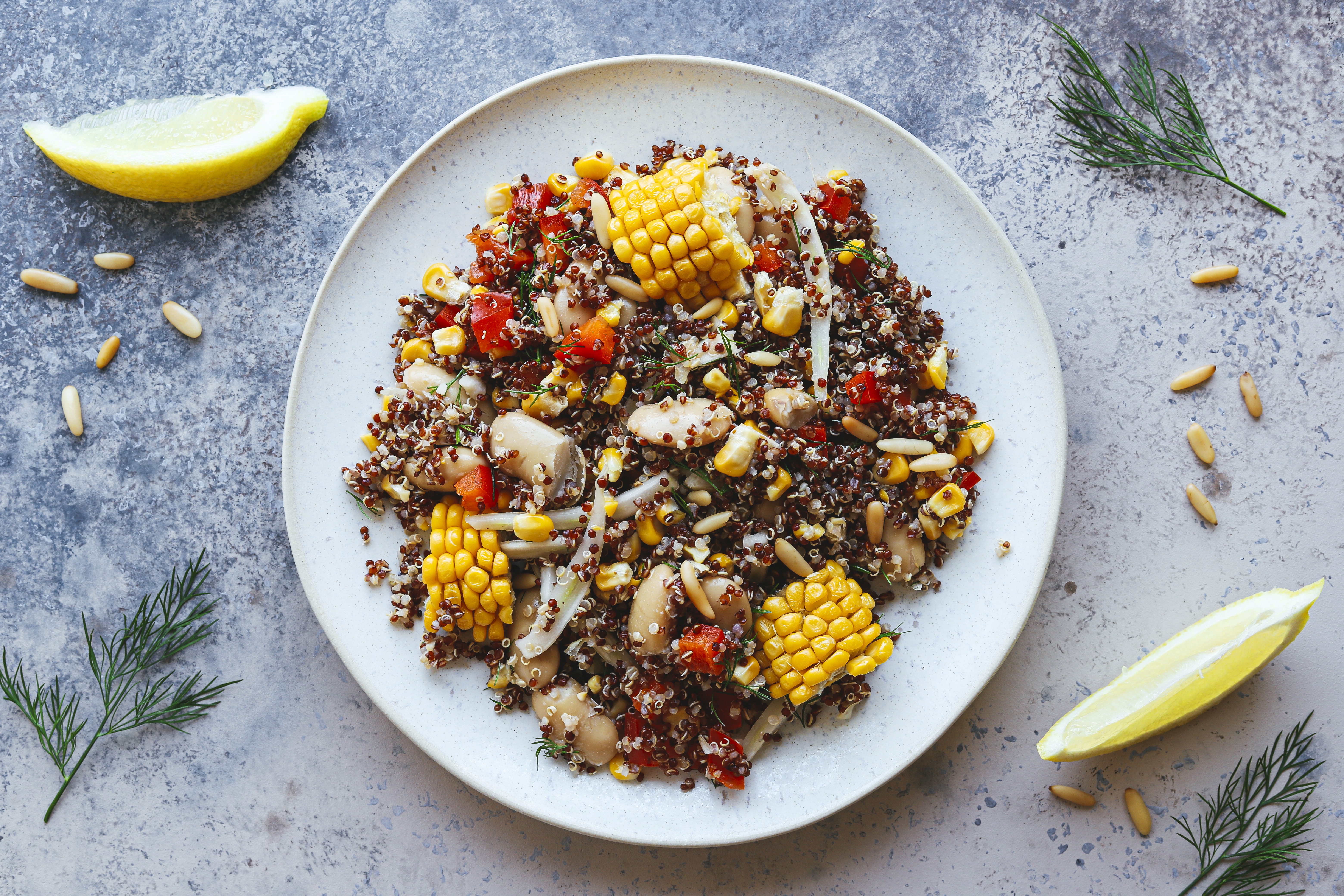 Quinoa-Salat mit Fenchel und Mais