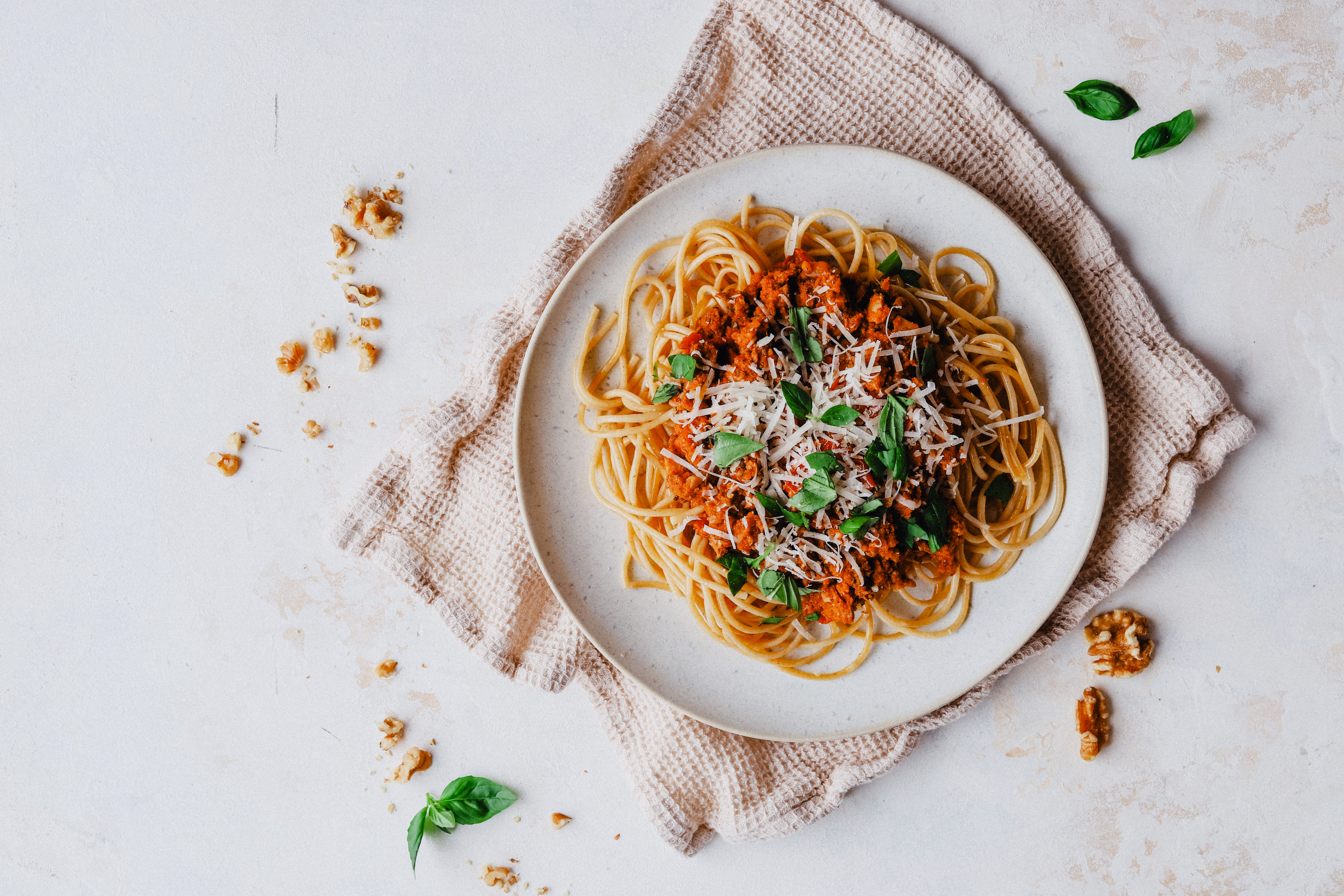 Spaghetti mit Champignon-Walnuss-Bolognese